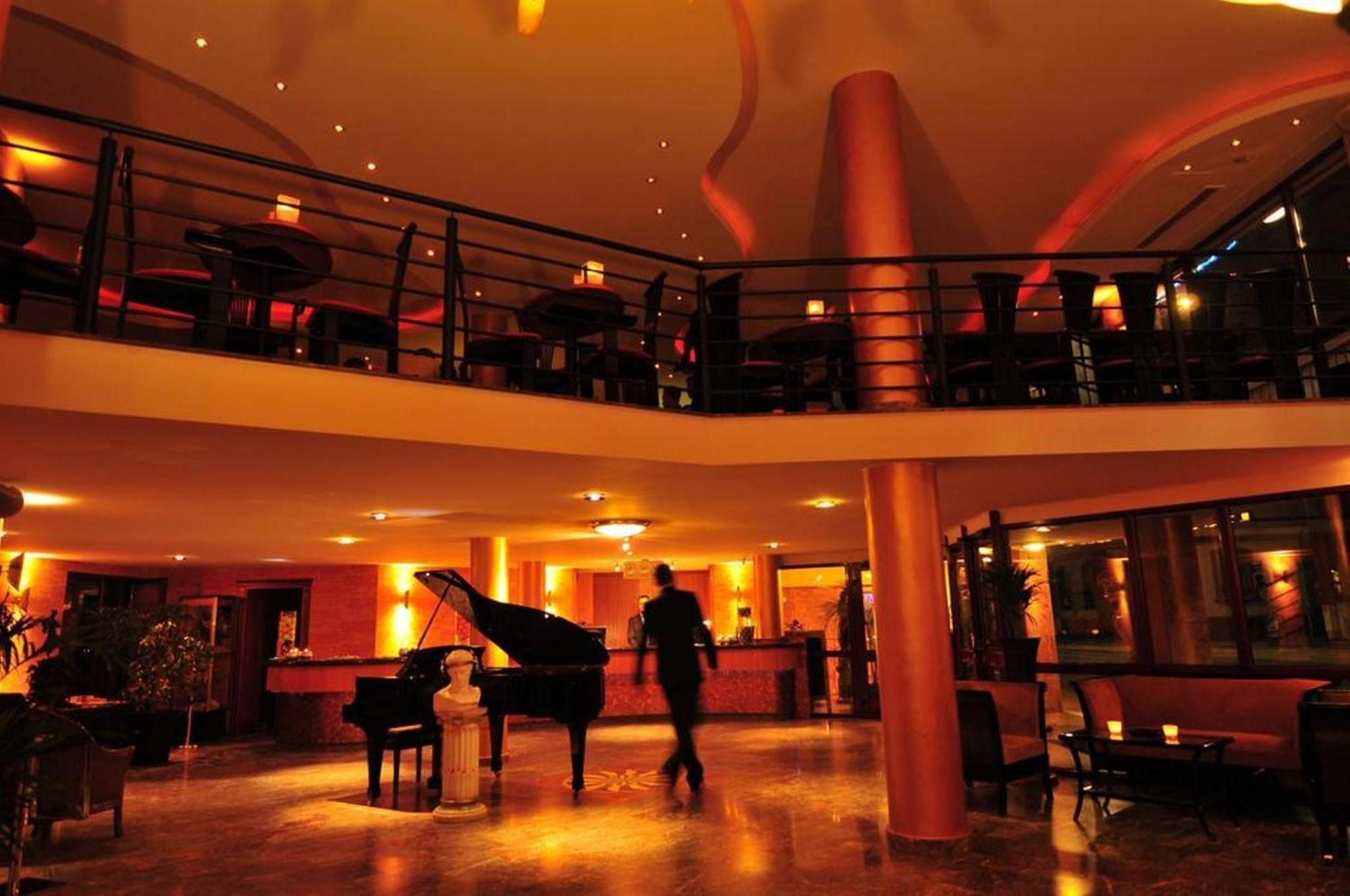 Hotel Santo Karlsruhe Ngoại thất bức ảnh
